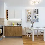 Tanja Modern With Balcony And Parking Garage