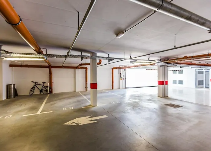 Tanja Modern With Balcony And Parking Garage * 扎达尔